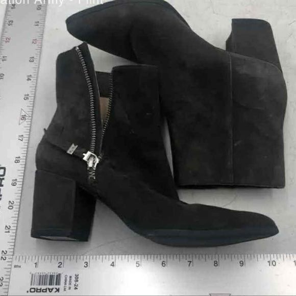 Michael Kors MK Designer Dawson Black Suede Zip Up Ankle Booties Size 5.5 - Picture 1 of 6